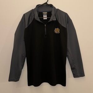 Wichita State crew neck size large